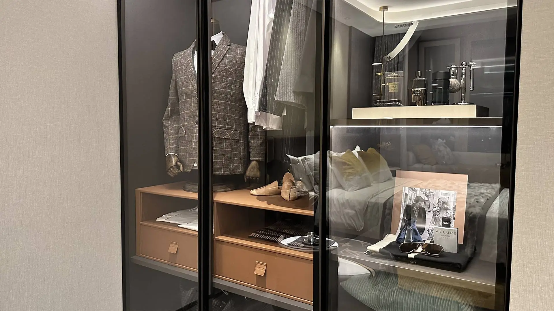 Mito Minimalist Modular Walk In Closet System Supplier