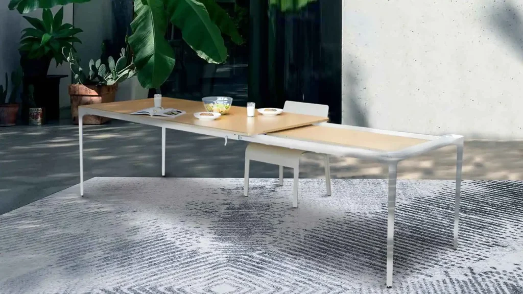 Extendable Dining Table
