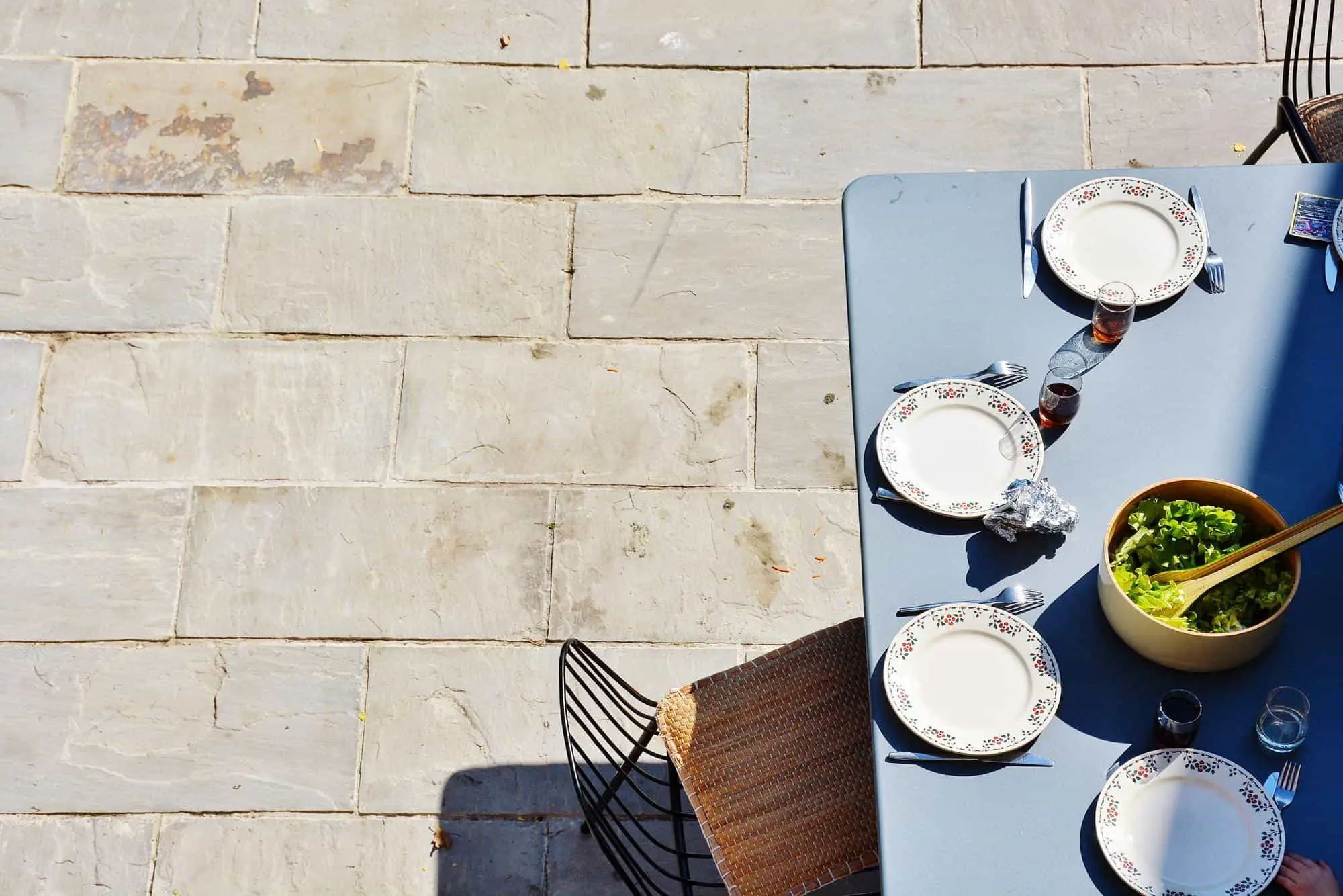 Ceramic Dining Table, Dos and Donts