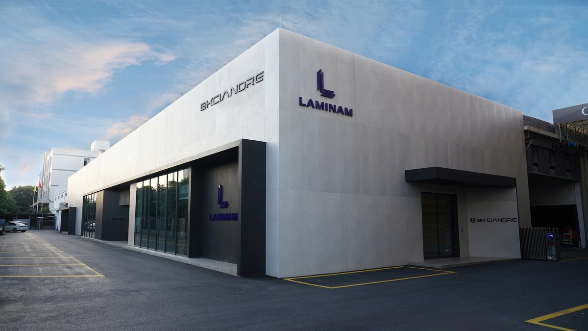 BKCIANDREs facility partnered with Laminam showcasing a sleek contemporary design that highlights the brands focus on innovation and quality in ceramic products