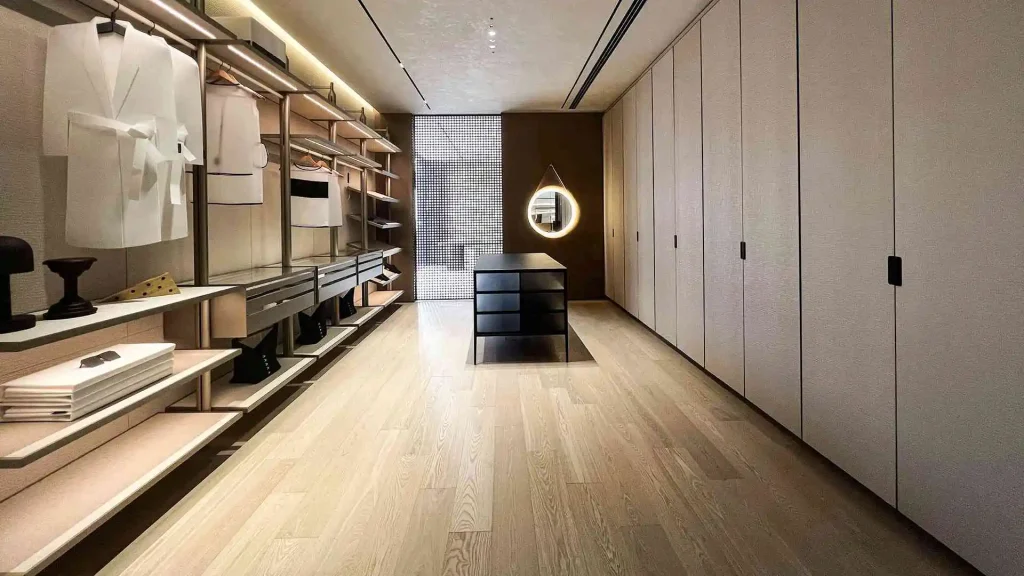 walk in closet