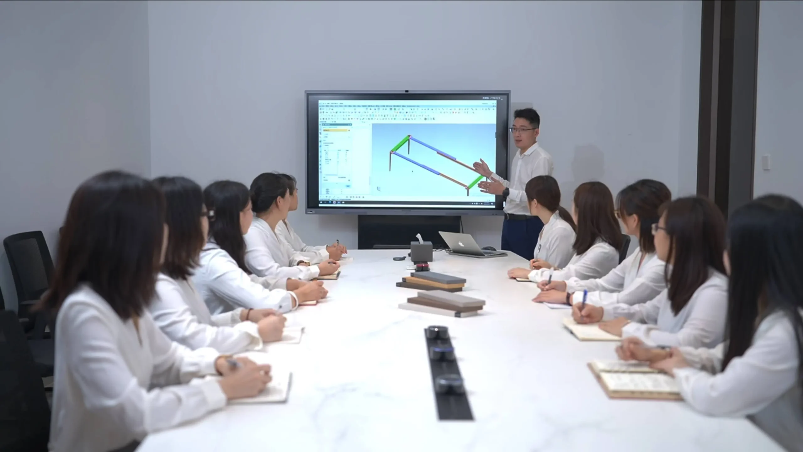 RD team meeting to discuss product drawing and details
