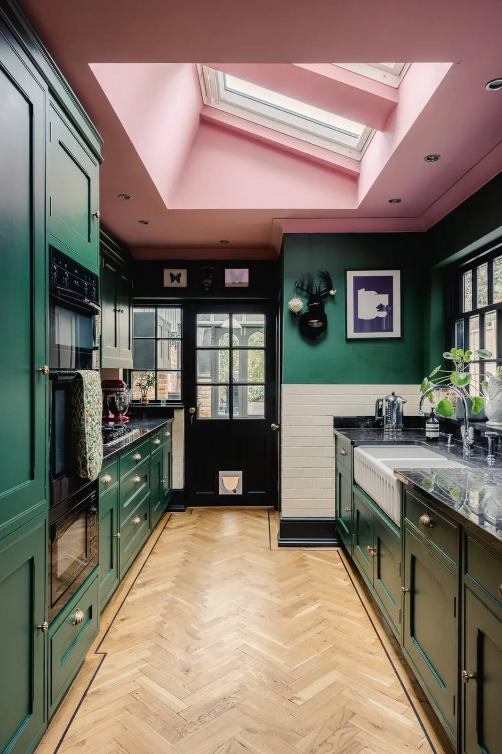 Green Kitchen with Dark Cabinets Ideas [November 2024]