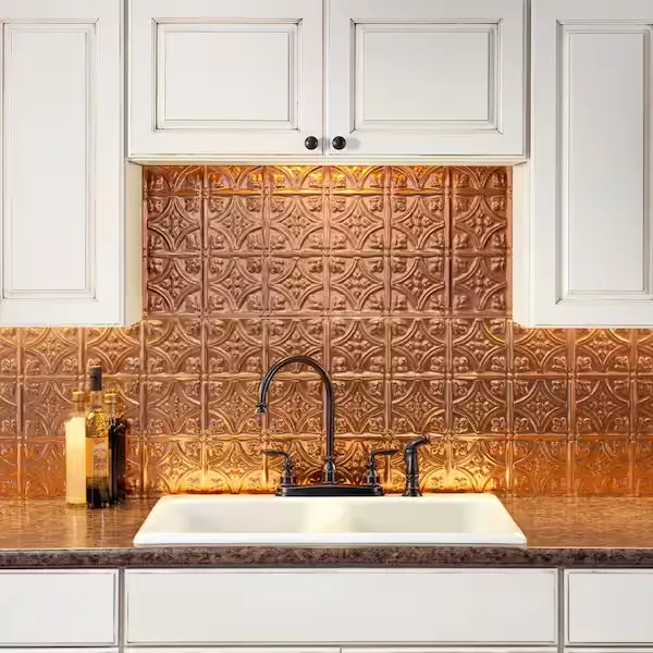 Modern kitchen with polished copper sheet backsplash and sleek design Modern kitchen with polished copper sheet backsplash and sleek design