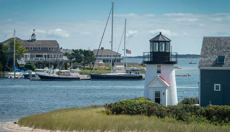 hyannis lighthouse shutterstock hyannis lighthouse shutterstock