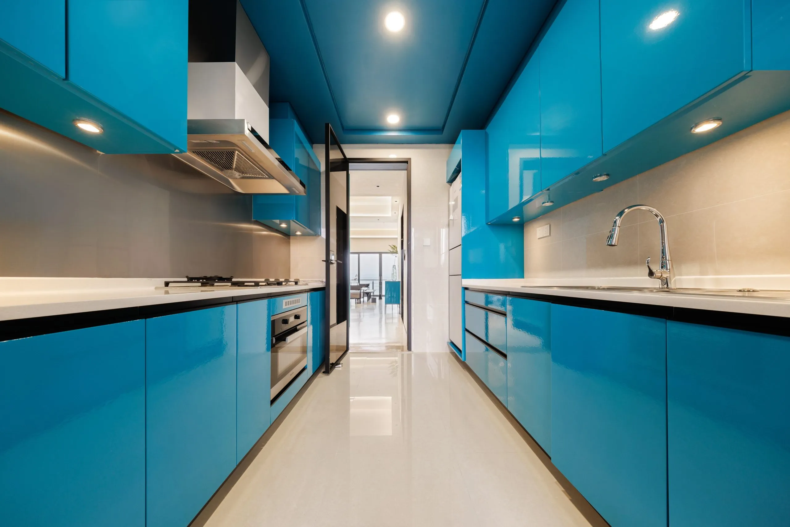 Sleek blue kitchen cabinet design with modern minimalist style Sleek blue kitchen cabinet design with modern minimalist style