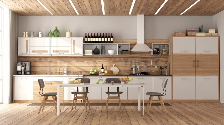 Acentos de moda sobre los gabinetes de la cocina para un atractivo contemporáneo