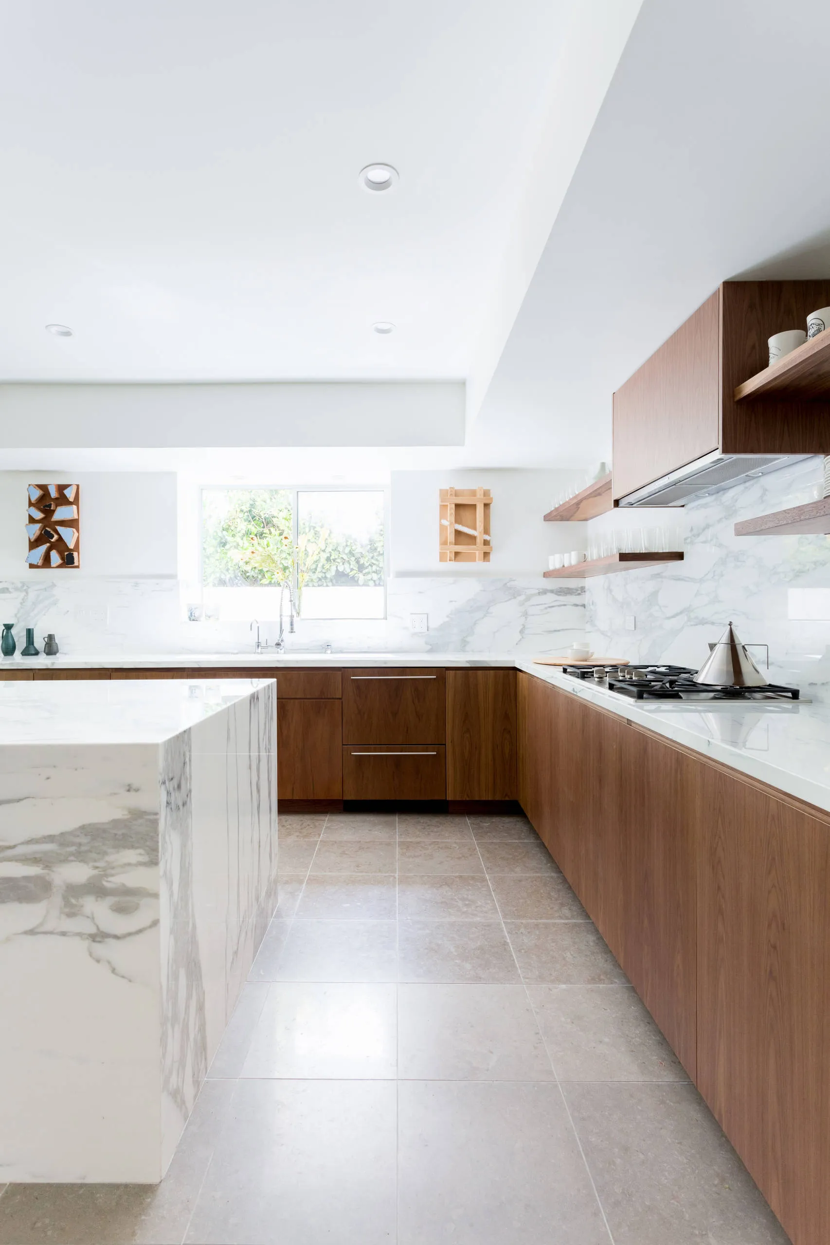 brown wood kitchen cabinets with white kitchen island modern Brown Kitchen Cabinets Create a Brown and White Contrast Island