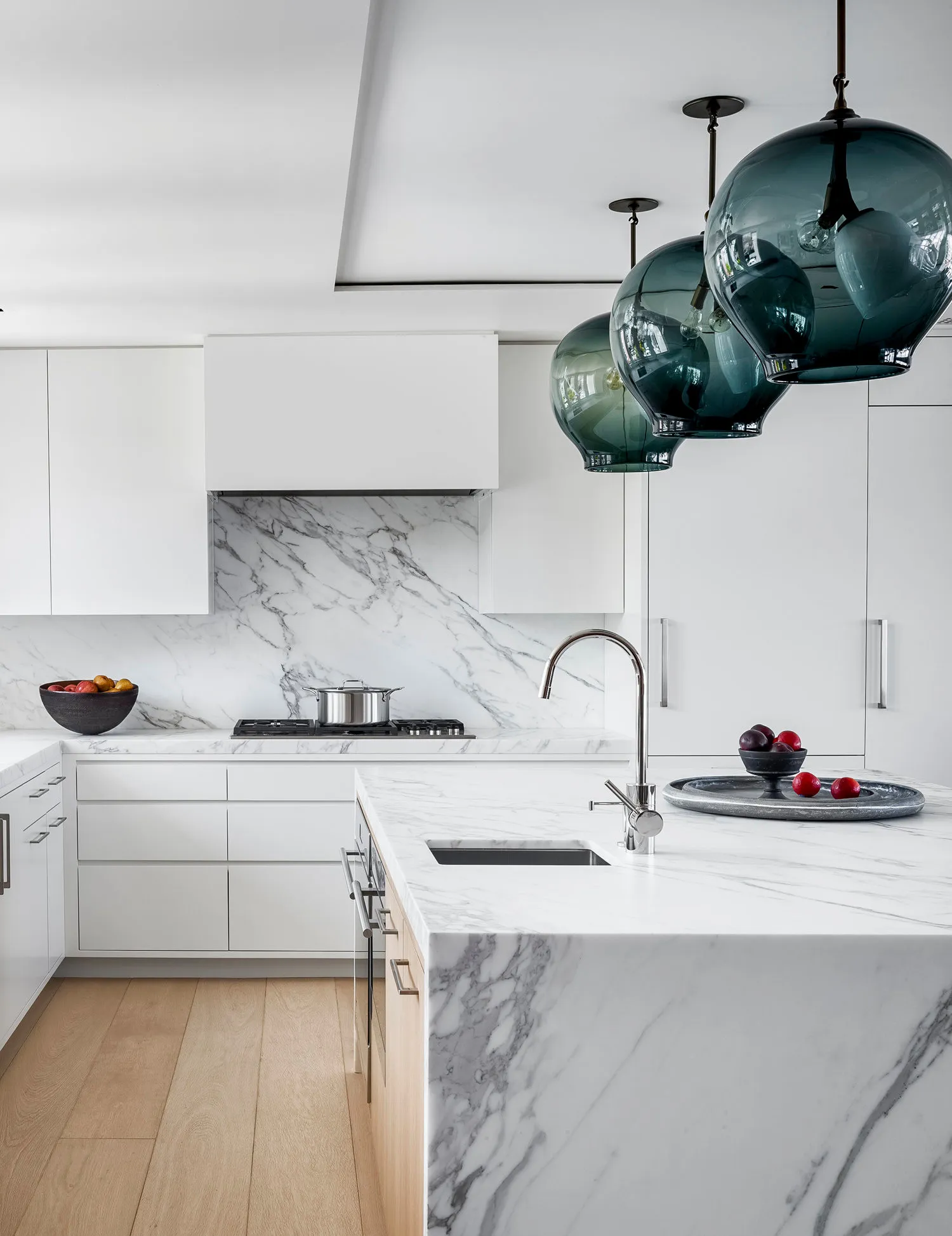Classic shaker cabinets modern White Kitchen Cabinet Shaker Style Cabinets
