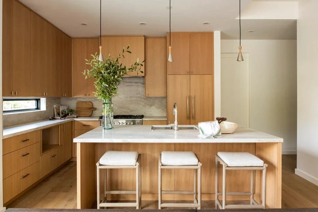 Minimalist kitchen idea Layered Textures