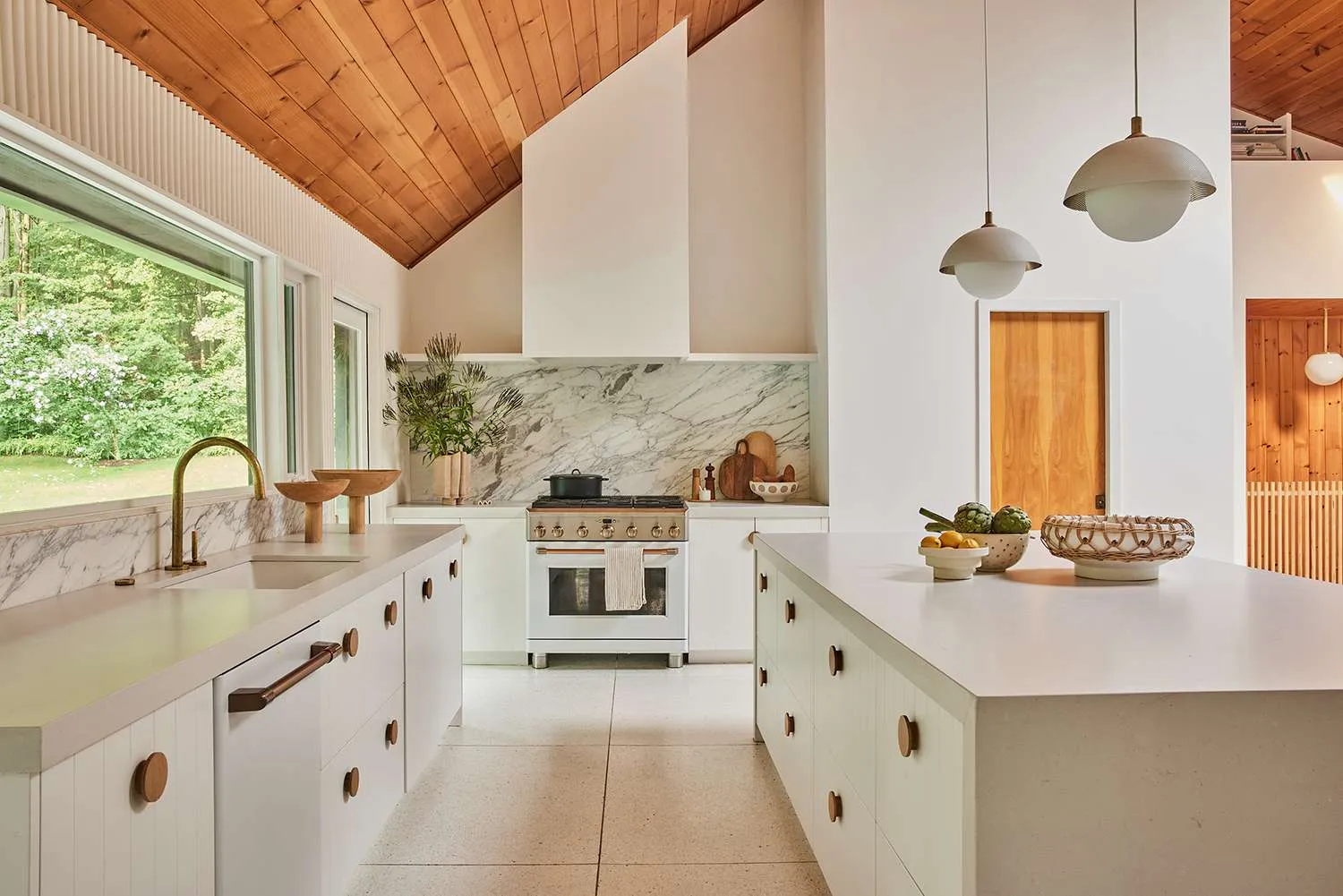 Minimalist kitchen idea Maximizing Natural Light