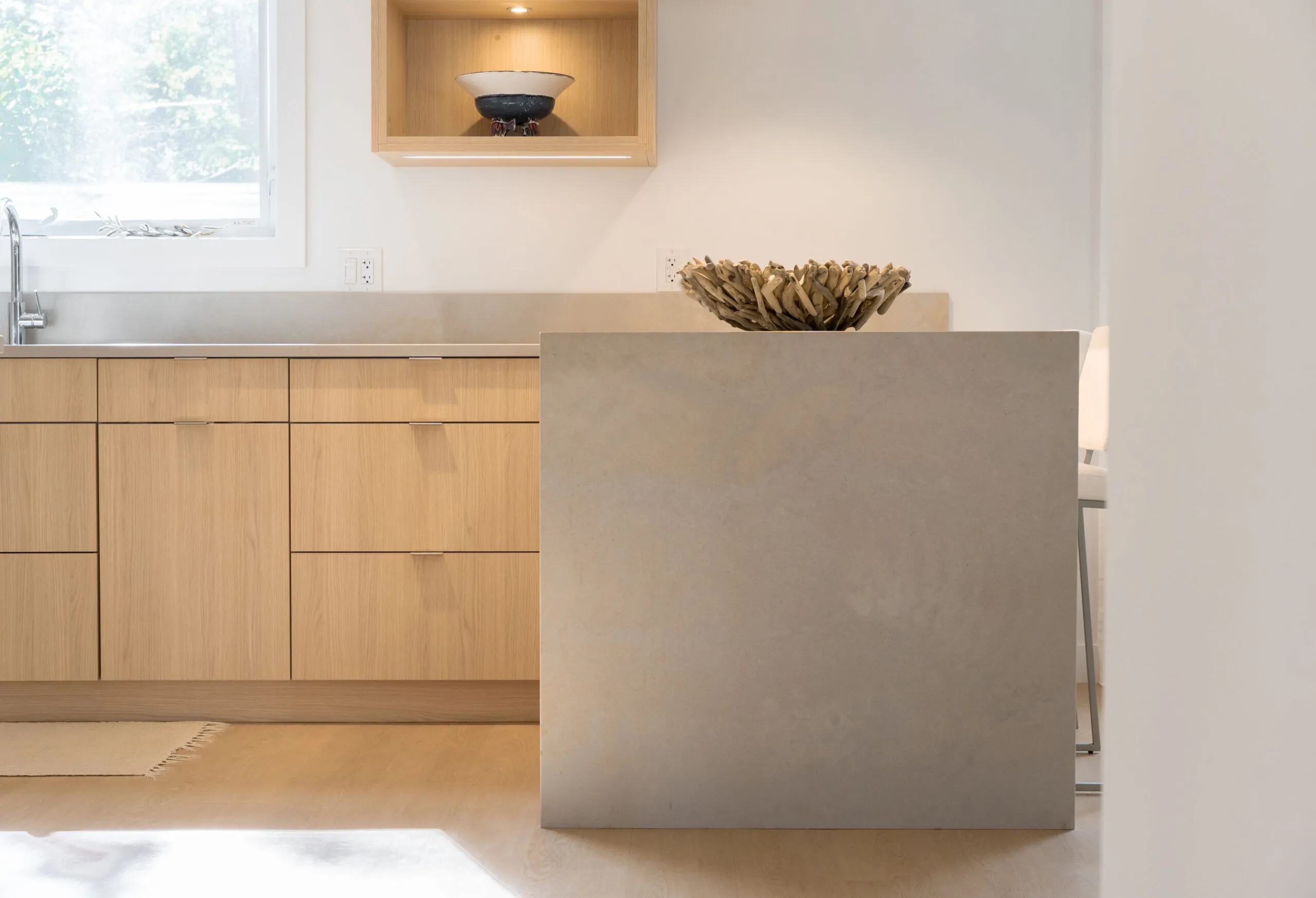 Minimalist kitchen idea Natural Materials