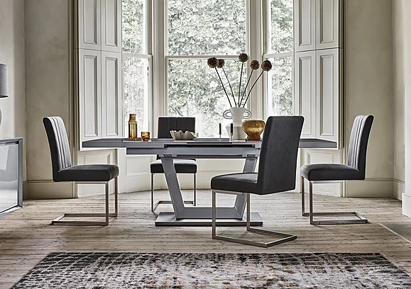 Extendable Rectangle Table for small spaces in daily life Extendable Rectangle Table for small spaces in daily life