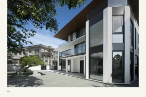 Indonesia Appartamento Esterno di una casa moderna con albero e cielo azzurro terso
