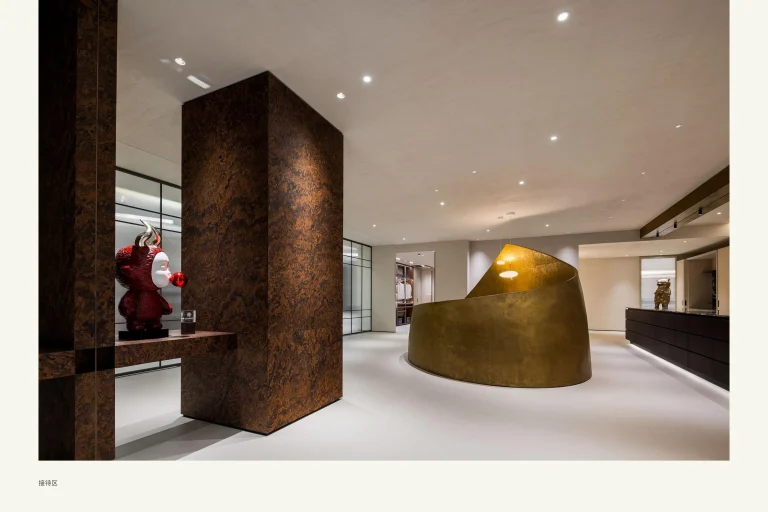 Malaysia Showroom Gold spiral centerpiece with spot lighting
