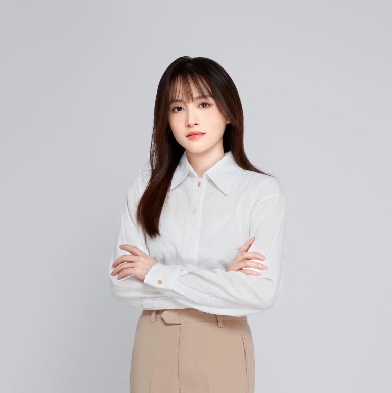 sales manager cynthia