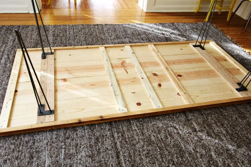 DIY dining table idea Hairpin Leg Dining Table