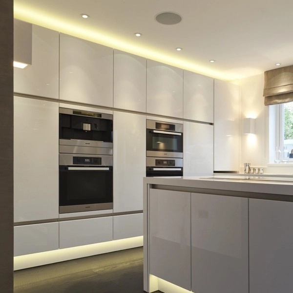 Modern kitchen cabinet lighting ideas Above Cabinet Uplighting