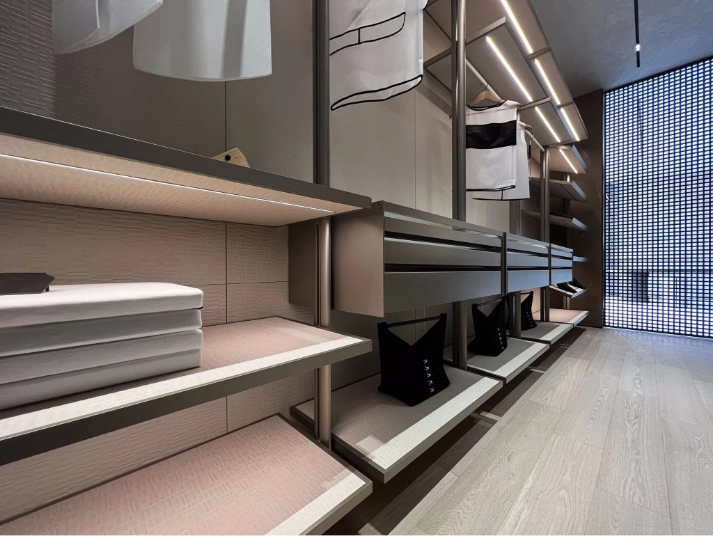Walk in Wardrobe maker