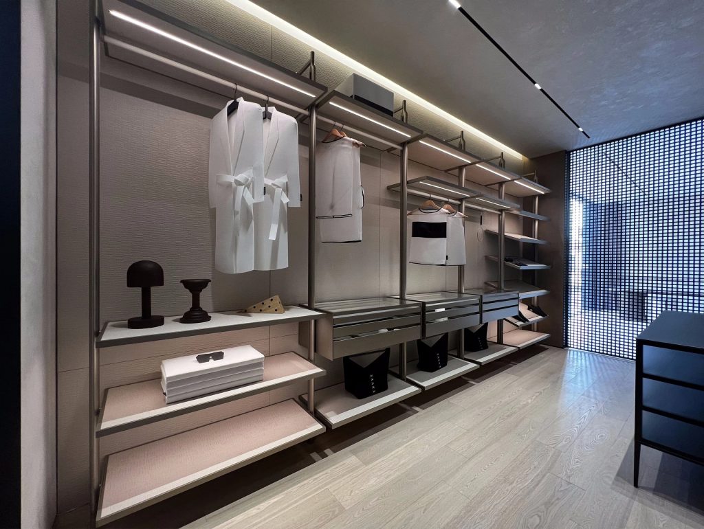 Walk in Wardrobe manufacturer