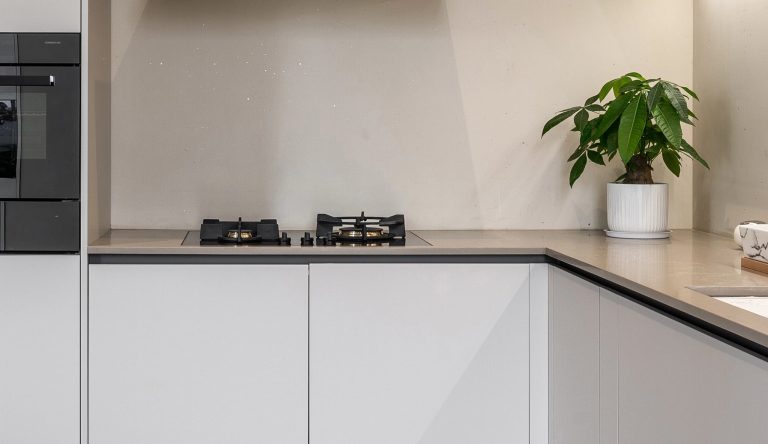 countertop Eureka Luxury Kitchen Cabinet