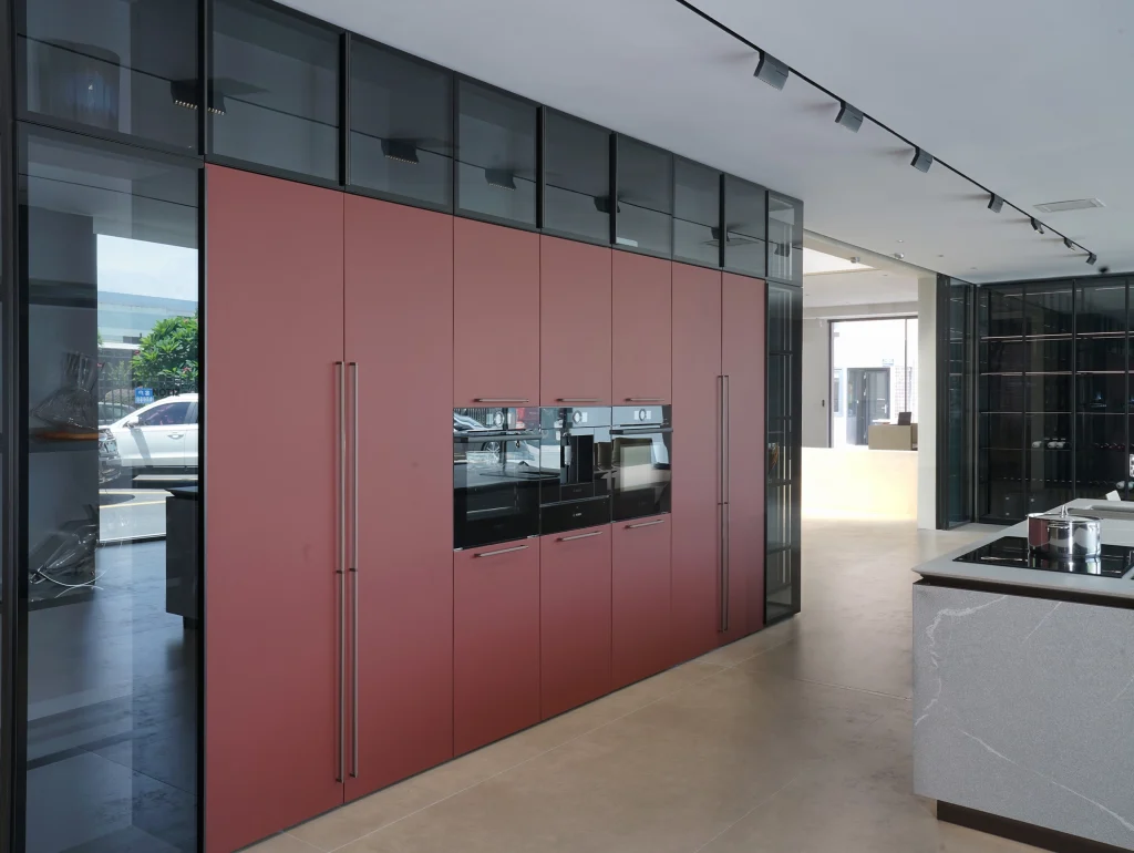 modern Two Tone Kitchen Cabinet Manufacturer