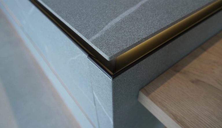 porcelain slab Two Tone Kitchen Cabinet Manufacturer