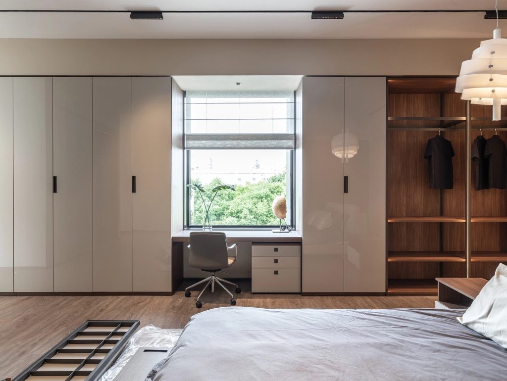 Antibes bedroom wardrobe
